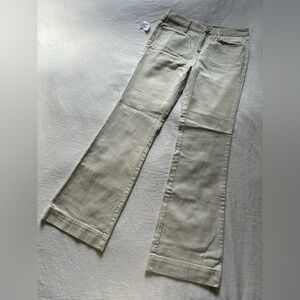 🎀Cream colored boot cut jeans
